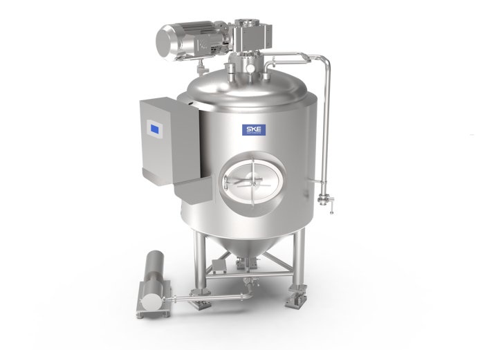 commercial beer fermentation tank
